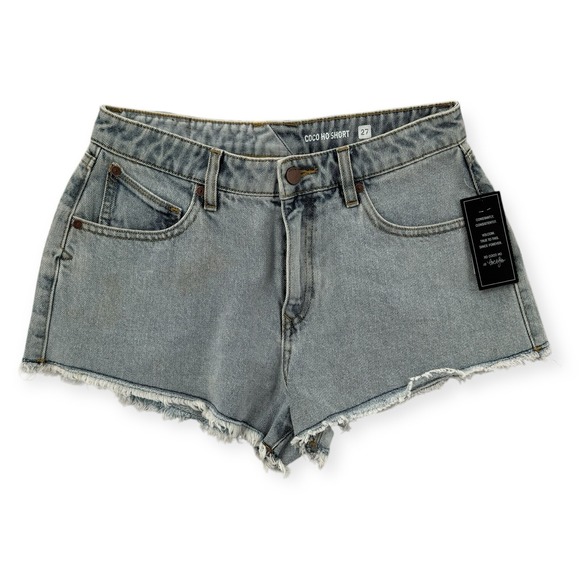 NWT Volcom Coco Ho Denim Shorts Womens Size 27 Blue Mid Rise Jeans Jorts Cut Off - Picture 1 of 9